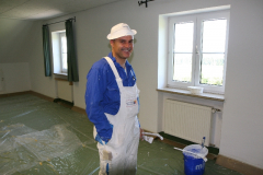 Maler im Turnraum